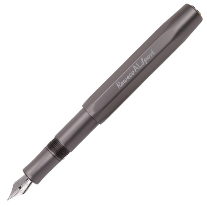 AL Sport Grey Vulpen in de groep Pennen / Fine Writing / Vulpennen bij Voorcrea (102219_r)
