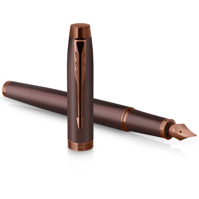 IM Monochrome Burgundy Fountain pen Medium  in de groep Pennen / Fine Writing / Vulpennen bij Voorcrea (131991)