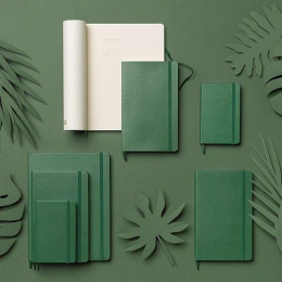 Classic Soft Cover Notebook Large Myrtle Green in de groep Papier & Blokken / Schrijven en noteren / Notitieboeken bij Voorcrea (100392_r)