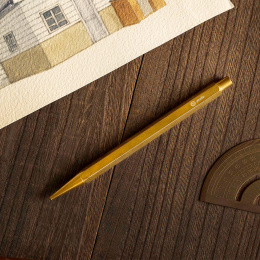 Classic Revolve Sketching Pencil 2 mm Brass in de groep Pennen / Kunstenaarspotloden en -stiften / Schetspotloden bij Voorcrea (101378)