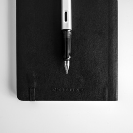 AL-star Vulpen Graphite Broad in de groep Pennen / Fine Writing / Vulpennen bij Voorcrea (101798)
