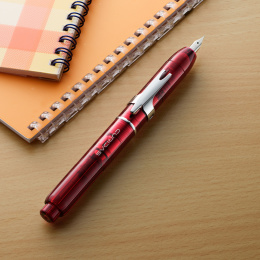 Curidas Vulpen Gran Red in de groep Pennen / Fine Writing / Vulpennen bij Voorcrea (111638_r)