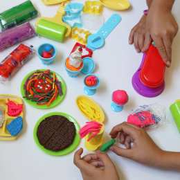 Speeldeeg Soft Snackbar kit in de groep Kids / Knutselspullen en verf voor kinderen / Creëren met klei bij Voorcrea (132144)