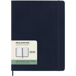 12M Weekly Notebook Softcover 2025 XL Sapphire Blue in de groep Papier & Blokken / Kalenders en agenda's / 12 maanden agenda's bij Voorcrea (133811)