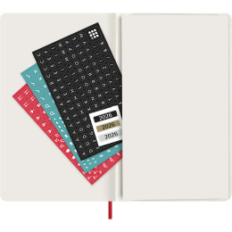 Kalender 12M Weekly Notebook 2026 Softcover Large Red in de groep Papier & Blokken / Kalenders en agenda's / 12 maanden agenda's bij Voorcrea (136116)