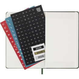 Kalender 12M Weekly Notebook 2026 Hardcover Pocket Myrtle Green in de groep Papier & Blokken / Kalenders en agenda's / 12 maanden agenda's bij Voorcrea (136120)