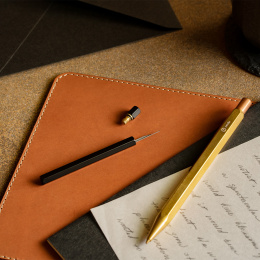 Classic Reflect Pencil lead box Black in de groep Kunstenaarsmateriaal / Kunstenaarstoebehoren / Opbergen bij Voorcrea (137412)