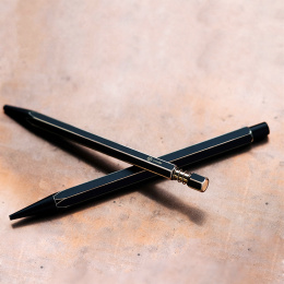 Classic Revolve Balpen Black in de groep Pennen / Fine Writing / Balpennen bij Voorcrea (137415)