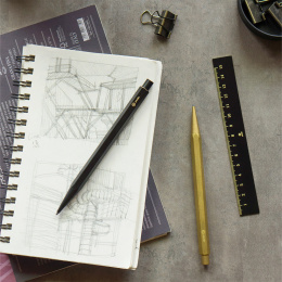 Classic Revolve Sketching Pencil 2 mm Black in de groep Pennen / Kunstenaarspotloden en -stiften / Schetspotloden bij Voorcrea (137416)