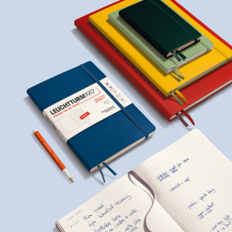 Kalender Weekly Planner & Notebook 2027 A6 Dusty Rose in de groep Papier & Blokken / Kalenders en agenda's / 12 maanden agenda's bij Voorcrea (137506)
