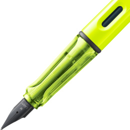 Safari Vulpen Neon Yellow in de groep Pennen / Fine Writing / Vulpennen bij Voorcrea (137577_r)