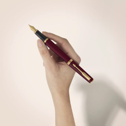 Meridian Red/Gold Vulpen  in de groep Pennen / Fine Writing / Luxe pennen bij Voorcrea (138315_r)